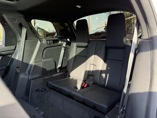 ディスカバリースポーツ ダイナミック　ＳＥ　Ｄ２００　固定式パノラミックルーフ　コントラストルーフ　プライバシーガラス　２０インチブラックホイール　５＋２シート　２列目シートスライド＆リクライニング　ＬＥＤヘッドライト（オートハイビーム）　Ｐテールゲート（24枚目）