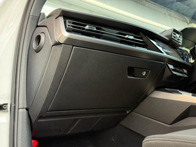 Ａ３ スポーツバック３０ＴＦＳＩアドバンスド　コンビニエンス＆アシスタンスＰ　スマホインターフェース　バーチャルコックピット　純正ＭＭＩナビＴＶ　パワーシートヒーター　ＬＥＤライト　アウディプレセンス　アドバンスドキー　リアカメラ　パークアシスト（24枚目）