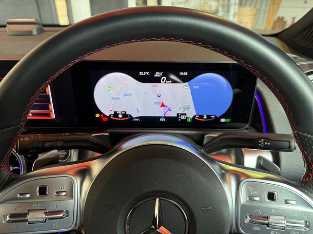 ＧＬＢ ＧＬＢ２００ｄ　４マチック　ＡＭＧラインパッケージ　レザーＥＸ＆アドバンスドＰ　パノラミックスライディングルーフ　クラシックレッドレザーＭＰシートＨ　ヘッドアップディスプレイ　３６０°カメラ　アンビエントライト　ワイヤレスチャージ　マルチビームＬＥＤ（14枚目）