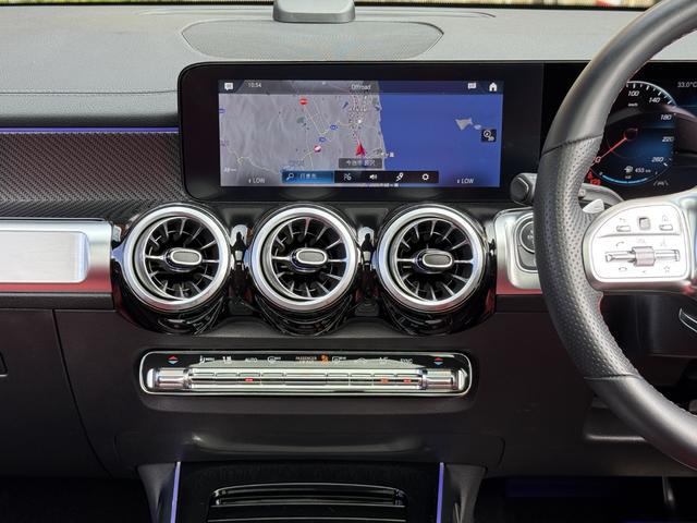 ＧＬＢ ＧＬＢ２００ｄ　４マチック　ＡＭＧラインパッケージ　レザーＥＸ＆アドバンスドＰ　パノラミックスライディングルーフ　クラシックレッドレザーＭＰシートＨ　ヘッドアップディスプレイ　３６０°カメラ　アンビエントライト　ワイヤレスチャージ　マルチビームＬＥＤ（15枚目）