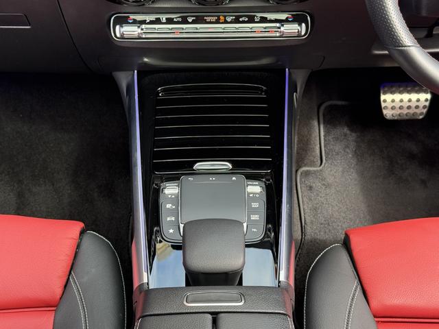 ＧＬＢ ＧＬＢ２００ｄ　４マチック　ＡＭＧラインパッケージ　レザーＥＸ＆アドバンスドＰ　パノラミックスライディングルーフ　クラシックレッドレザーＭＰシートＨ　ヘッドアップディスプレイ　３６０°カメラ　アンビエントライト　ワイヤレスチャージ　マルチビームＬＥＤ（16枚目）