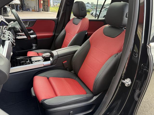 ＧＬＢ ＧＬＢ２００ｄ　４マチック　ＡＭＧラインパッケージ　レザーＥＸ＆アドバンスドＰ　パノラミックスライディングルーフ　クラシックレッドレザーＭＰシートＨ　ヘッドアップディスプレイ　３６０°カメラ　アンビエントライト　ワイヤレスチャージ　マルチビームＬＥＤ（28枚目）