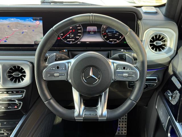 Ｇクラス Ｇ６３　Ｇｍａｎｕｆａｋｔｕｒプログラムプラス　ボディ同色スペアタイヤリング　マットブラック２１インチホイール　チタニウムグレー／ブラックナッパレザーＭＰ４シートＨ　Ｆベンチレーション＆マッサージー（4枚目）