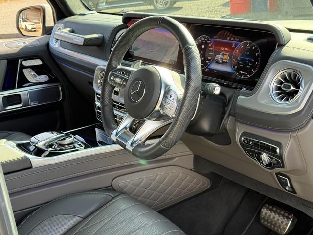 Ｇクラス Ｇ６３　Ｇｍａｎｕｆａｋｔｕｒプログラムプラス　ボディ同色スペアタイヤリング　マットブラック２１インチホイール　チタニウムグレー／ブラックナッパレザーＭＰ４シートＨ　Ｆベンチレーション＆マッサージー（16枚目）