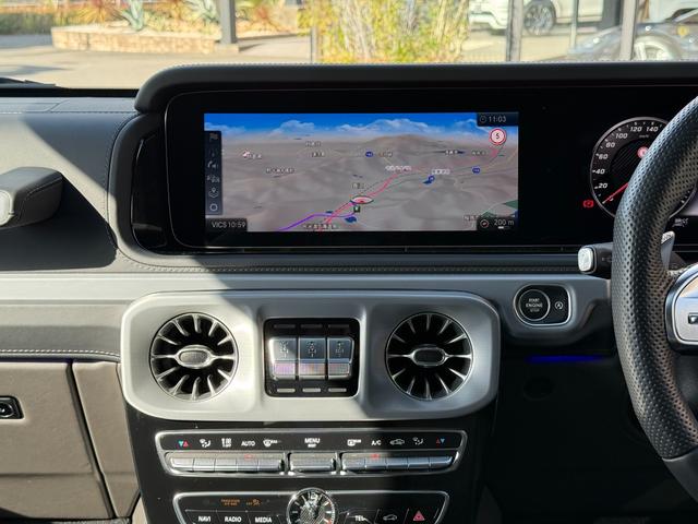 Ｇクラス Ｇ６３　Ｇｍａｎｕｆａｋｔｕｒプログラムプラス　ボディ同色スペアタイヤリング　マットブラック２１インチホイール　チタニウムグレー／ブラックナッパレザーＭＰ４シートＨ　Ｆベンチレーション＆マッサージー（20枚目）