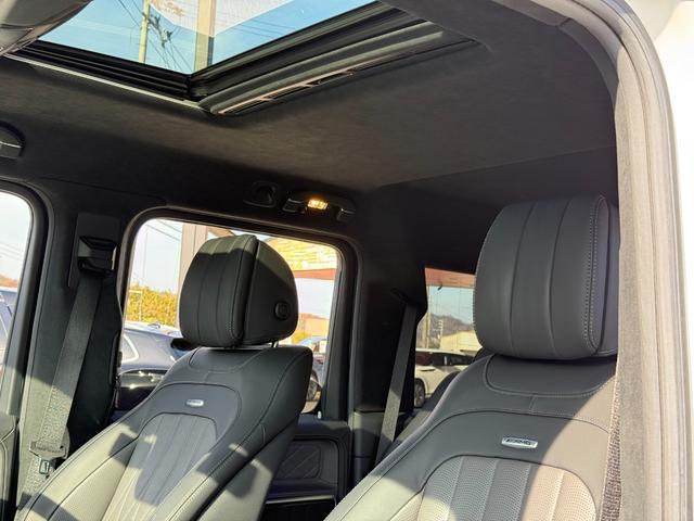 Ｇクラス Ｇ６３　Ｇｍａｎｕｆａｋｔｕｒプログラムプラス　ボディ同色スペアタイヤリング　マットブラック２１インチホイール　チタニウムグレー／ブラックナッパレザーＭＰ４シートＨ　Ｆベンチレーション＆マッサージー（29枚目）