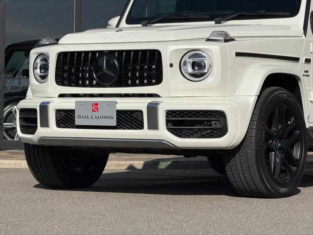 Ｇクラス Ｇ６３　Ｇｍａｎｕｆａｋｔｕｒプログラムプラス　ボディ同色スペアタイヤリング　マットブラック２１インチホイール　チタニウムグレー／ブラックナッパレザーＭＰ４シートＨ　Ｆベンチレーション＆マッサージー（44枚目）