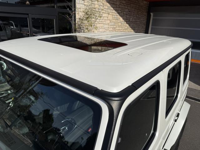 Ｇクラス Ｇ６３　Ｇｍａｎｕｆａｋｔｕｒプログラムプラス　ボディ同色スペアタイヤリング　マットブラック２１インチホイール　チタニウムグレー／ブラックナッパレザーＭＰ４シートＨ　Ｆベンチレーション＆マッサージー（47枚目）