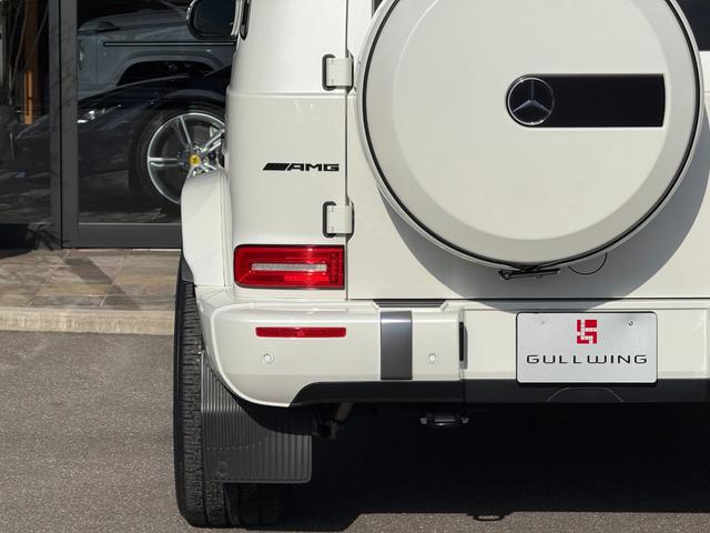 Ｇクラス Ｇ６３　Ｇｍａｎｕｆａｋｔｕｒプログラムプラス　ボディ同色スペアタイヤリング　マットブラック２１インチホイール　チタニウムグレー／ブラックナッパレザーＭＰ４シートＨ　Ｆベンチレーション＆マッサージー（62枚目）