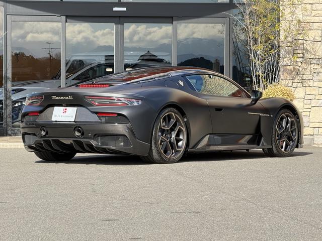 MC20 Notte 世界限定50台(国内7台) 専用マットホワイトゴールドアクセント エクステリア&インテリアカーボン 専用20インチマットブラックホイール サスリフター SonusFaberサラウンド(68枚目)