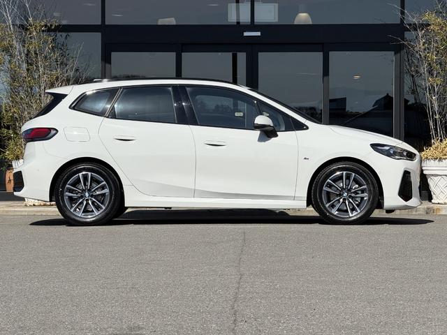 ２シリーズ ２１８ｉアクティブツアラー　Ｍスポーツ　テクノロジーＰ（ＢＭＷライブコックピットプロ＆ドライビングアシストプロフ＆パーキングアシストプラス＆ＢＭＷヘッドアップディスプレイ＆インテリアカメラ）ワイヤレスチャージ　電動テールゲート（68枚目）