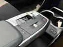 Ｘ１ ｘＤｒｉｖｅ　２０ｄ　Ｍスポーツ　パノラマガラスサンルーフ　テクノロジーＰＫＧ　ドライビングアシストプロ　ヘッドアップディスプレイ　ブラックハーフレザーＭＰシートＨ　ＢＭＷライブコックピット　３６０°カメラ　ワイヤレスチャージ（8枚目）