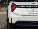 クーパーＣ　エッセンシャル・トリム　フェイバードトリム　Ｍパッケージ　ＯＰ１８インチＡＷ　ベスキンベージュスポーツシート・ＭＰシートヒーター　ステアリングヒーター　アダプティプＬＥＤライト　リアカメラ　前後ＰＤＣ　インテリセーフ（64枚目）
