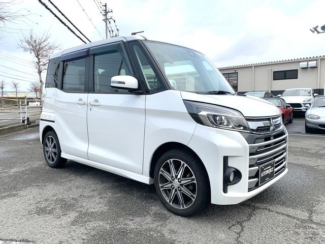 カスタムT セーフティパッケージ 両側電動スライド/クルーズコントロール/スマートキー/ワンセグ/ETC/オートライト/オートハイビーム/バックカメラ/全方位モニター(4枚目)