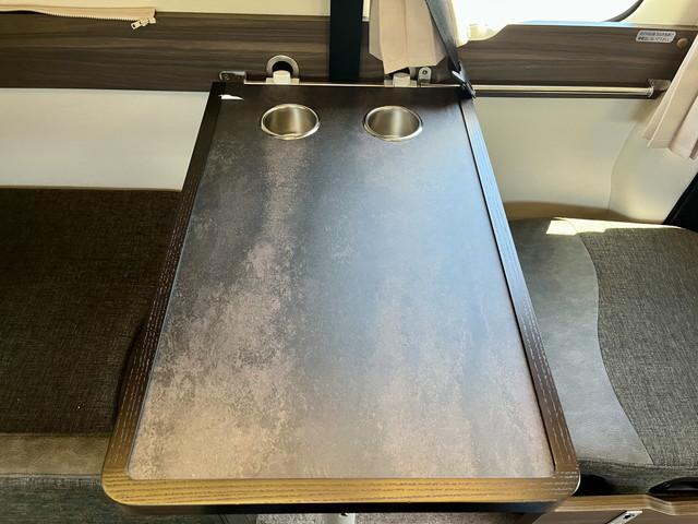 ハイエースバン レクビィ　カントリークラブ　リチウム４００Ａｈ　家庭用エアコン　ソーラーパネル　ＦＦヒーター　マルチルーム　シャワー　温水ボイラー　１９インチテレビ　冷蔵庫　電子レンジ　２段ベッド　マックスファン　モデリスタエアロ　全方位カメラ（55枚目）