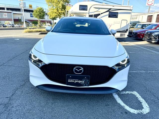 ＭＡＺＤＡ３ファストバック ＸＤバーガンディ　セレクション　全国１年保証付き　純正ナビ　フルセグＴＶ　Ｂｌｕｅｔｏｏｔｈ　　ＥＴＣ　バックモニター　電子パーキング　ＢＯＳＥサウンドシステム　ＬＥＤオートヘッドライト　クルコン　パワーシート（5枚目）