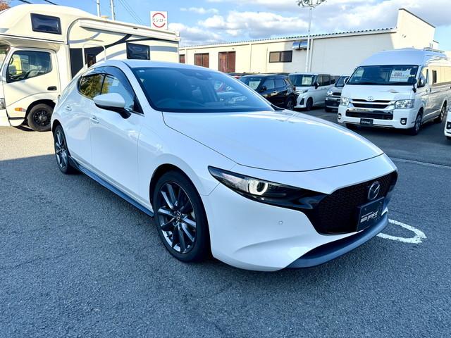 ＭＡＺＤＡ３ファストバック ＸＤバーガンディ　セレクション　全国１年保証付き　純正ナビ　フルセグＴＶ　Ｂｌｕｅｔｏｏｔｈ　　ＥＴＣ　バックモニター　電子パーキング　ＢＯＳＥサウンドシステム　ＬＥＤオートヘッドライト　クルコン　パワーシート（6枚目）