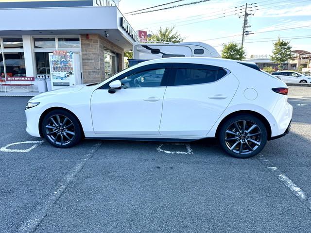 ＭＡＺＤＡ３ファストバック ＸＤバーガンディ　セレクション　全国１年保証付き　純正ナビ　フルセグＴＶ　Ｂｌｕｅｔｏｏｔｈ　　ＥＴＣ　バックモニター　電子パーキング　ＢＯＳＥサウンドシステム　ＬＥＤオートヘッドライト　クルコン　パワーシート（7枚目）