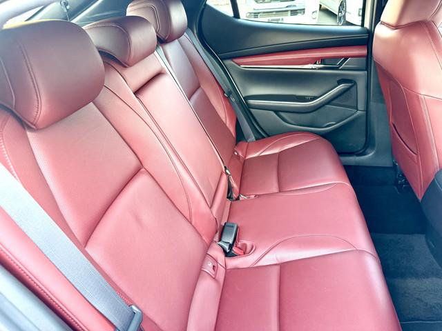ＭＡＺＤＡ３ファストバック ＸＤバーガンディ　セレクション　全国１年保証付き　純正ナビ　フルセグＴＶ　Ｂｌｕｅｔｏｏｔｈ　　ＥＴＣ　バックモニター　電子パーキング　ＢＯＳＥサウンドシステム　ＬＥＤオートヘッドライト　クルコン　パワーシート（30枚目）