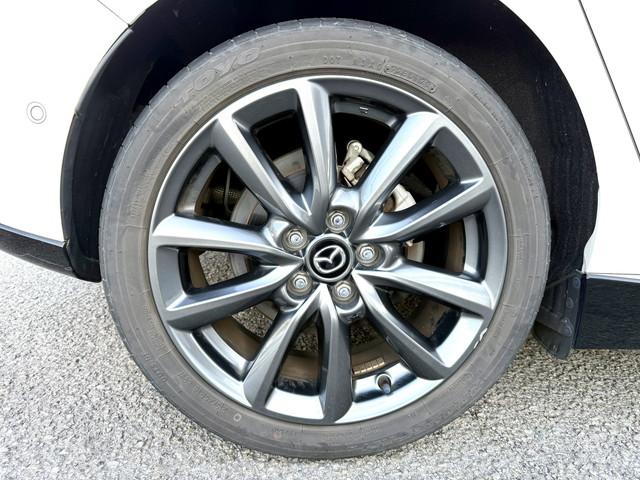 ＭＡＺＤＡ３ファストバック ＸＤバーガンディ　セレクション　全国１年保証付き　純正ナビ　フルセグＴＶ　Ｂｌｕｅｔｏｏｔｈ　　ＥＴＣ　バックモニター　電子パーキング　ＢＯＳＥサウンドシステム　ＬＥＤオートヘッドライト　クルコン　パワーシート（39枚目）