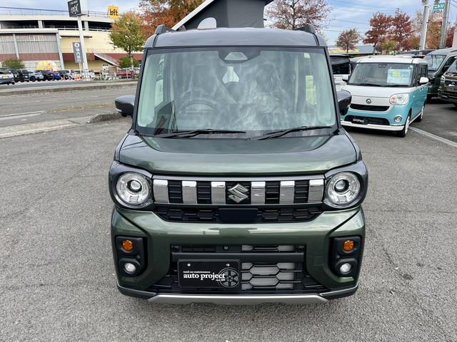 スペーシアギア ハイブリッドＸＺ　純正９インチナビ　フルセグ　全方位モニター　Ｂｌｕｅｔｏｏｔｈ　クルコン　シートヒーター　ステアリングヒーター　両側パワースライドドア　ヘッドアップディスプレイ　オートエアコン（2枚目）