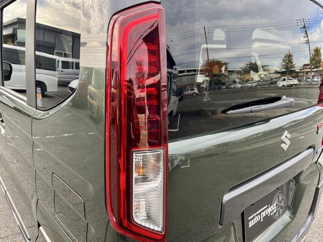 スペーシアギア ハイブリッドＸＺ　純正９インチナビ　フルセグ　全方位モニター　Ｂｌｕｅｔｏｏｔｈ　クルコン　シートヒーター　ステアリングヒーター　両側パワースライドドア　ヘッドアップディスプレイ　オートエアコン（11枚目）