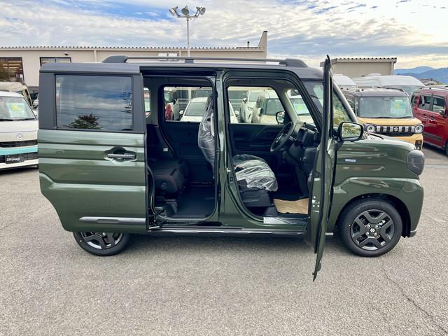 スペーシアギア ハイブリッドＸＺ　純正９インチナビ　フルセグ　全方位モニター　Ｂｌｕｅｔｏｏｔｈ　クルコン　シートヒーター　ステアリングヒーター　両側パワースライドドア　ヘッドアップディスプレイ　オートエアコン（21枚目）