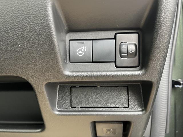 スペーシアギア ハイブリッドＸＺ　純正９インチナビ　フルセグ　全方位モニター　Ｂｌｕｅｔｏｏｔｈ　クルコン　シートヒーター　ステアリングヒーター　両側パワースライドドア　ヘッドアップディスプレイ　オートエアコン（52枚目）