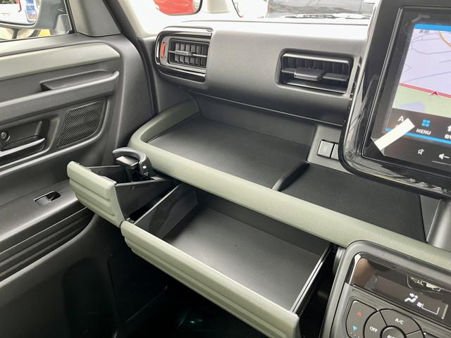 スペーシアギア ハイブリッドＸＺ　純正９インチナビ　フルセグ　全方位モニター　Ｂｌｕｅｔｏｏｔｈ　クルコン　シートヒーター　ステアリングヒーター　両側パワースライドドア　ヘッドアップディスプレイ　オートエアコン（55枚目）