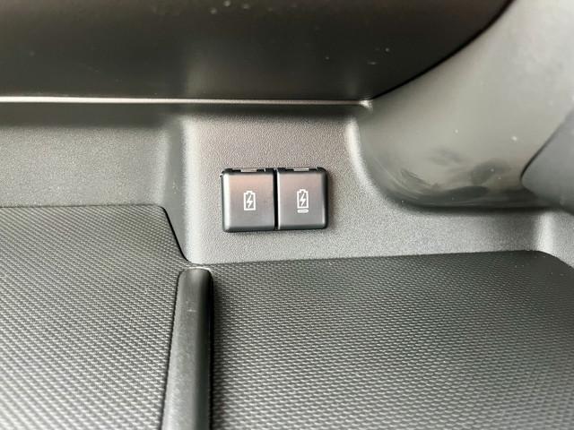 スペーシアギア ハイブリッドＸＺ　純正９インチナビ　フルセグ　全方位モニター　Ｂｌｕｅｔｏｏｔｈ　クルコン　シートヒーター　ステアリングヒーター　両側パワースライドドア　ヘッドアップディスプレイ　オートエアコン（57枚目）