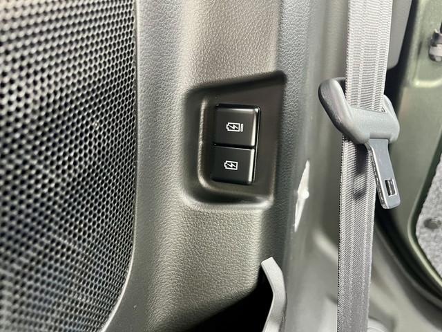 スペーシアギア ハイブリッドＸＺ　純正９インチナビ　フルセグ　全方位モニター　Ｂｌｕｅｔｏｏｔｈ　クルコン　シートヒーター　ステアリングヒーター　両側パワースライドドア　ヘッドアップディスプレイ　オートエアコン（62枚目）