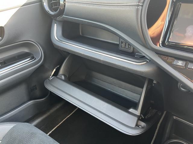 アクア G G’s 全国1年保証付き 純正7インチナビ フルセグ Bluetooth スマートキー プッシュスタート バックモニター ETC 前後ドラレコ クルコン ETC 純正17インチアルミホイール(56枚目)