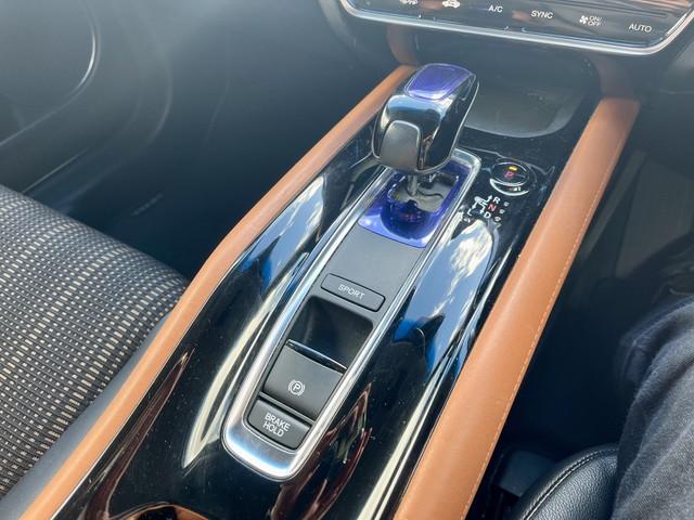 ヴェゼル ハイブリッドＺ・ホンダセンシング　全国１年保証付き　純正８インチナビ　フルセグ　Ｂｌｕｅｔｏｏｔｈ　バックモニター　シートヒーター　ＥＴＣ　クルコン　Ｗエアコン　パドルシフト　電子パーキング　ブレーキホールド（51枚目）