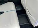 後部座席下に収納があります！お買い物後には非常に便利ですよ♪