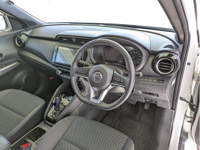 キックス Ｘ　９インチナビ・全方位モニター・ＥＴＣ・デジタルインナーミラー・前方ドライブレコーダー・アダプティブクルーズコントロール・ワンオーナー・純正アルミホイール（15枚目）