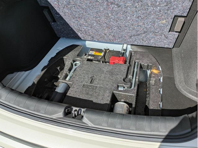 キックス Ｘ　９インチナビ・全方位モニター・ＥＴＣ・デジタルインナーミラー・前方ドライブレコーダー・アダプティブクルーズコントロール・ワンオーナー・純正アルミホイール（32枚目）