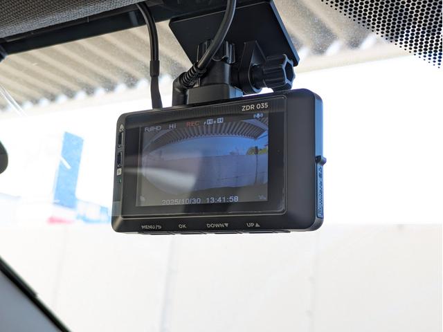 レヴォーグ １．６ＧＴ－Ｓアイサイト　８インチナビ・バックカメラ・ＥＴＣ・デジタルインナーミラー・前後ドライブレコーダー・アダプティブクルーズコントロール・運転席＆助手席シートヒーター・ワンオーナー・純正アルミホイール（20枚目）