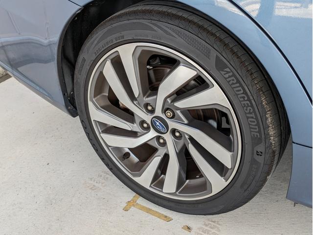 レヴォーグ １．６ＧＴ－Ｓアイサイト　８インチナビ・バックカメラ・ＥＴＣ・デジタルインナーミラー・前後ドライブレコーダー・アダプティブクルーズコントロール・運転席＆助手席シートヒーター・ワンオーナー・純正アルミホイール（25枚目）