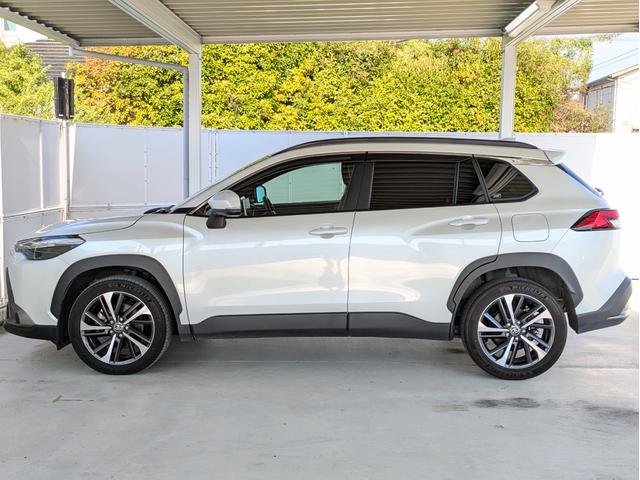 カローラクロス ハイブリッド Z 4WD・純正ナビ・全方位モニター・ETC・前後ドライブレコーダー・パワーバックドア・デュアルエアコン・社外ドリンクホルダー・純正アルミホイール・アダプティブクルーズコントロール(5枚目)