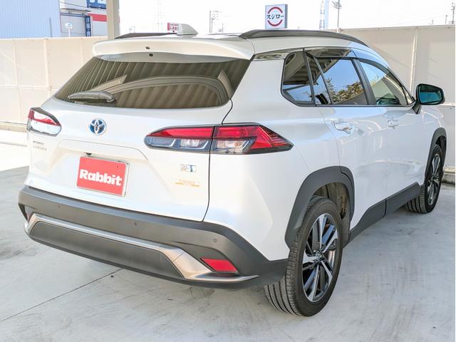 カローラクロス ハイブリッド Z 4WD・純正ナビ・全方位モニター・ETC・前後ドライブレコーダー・パワーバックドア・デュアルエアコン・社外ドリンクホルダー・純正アルミホイール・アダプティブクルーズコントロール(8枚目)