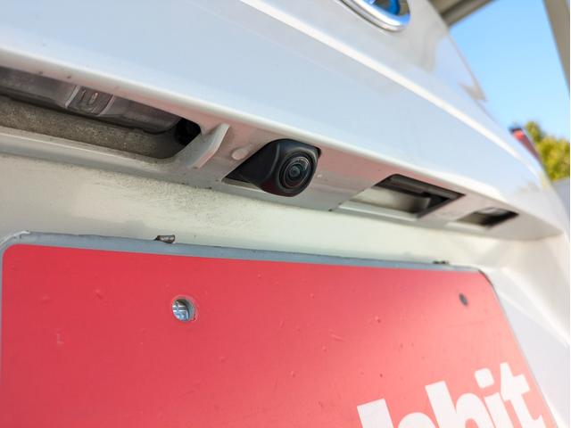 カローラクロス ハイブリッド Z 4WD・純正ナビ・全方位モニター・ETC・前後ドライブレコーダー・パワーバックドア・デュアルエアコン・社外ドリンクホルダー・純正アルミホイール・アダプティブクルーズコントロール(26枚目)