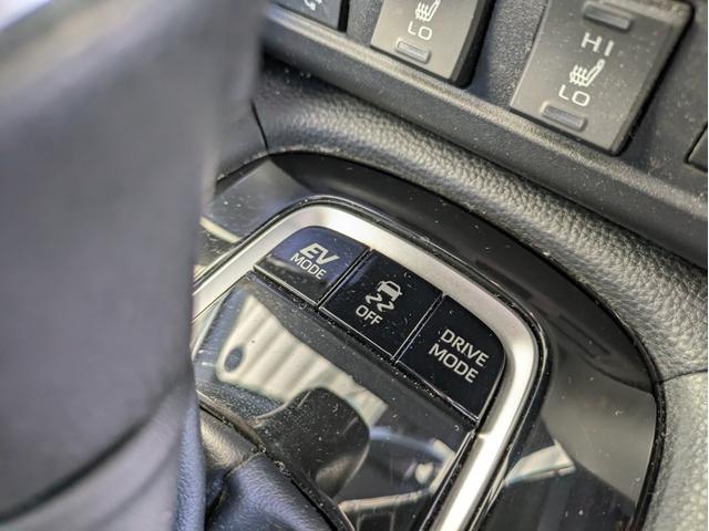 カローラクロス ハイブリッド Z 4WD・純正ナビ・全方位モニター・ETC・前後ドライブレコーダー・パワーバックドア・デュアルエアコン・社外ドリンクホルダー・純正アルミホイール・アダプティブクルーズコントロール(46枚目)