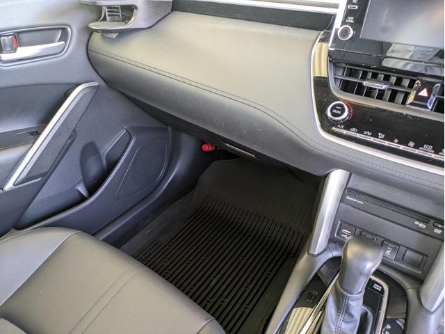 カローラクロス ハイブリッド Z 4WD・純正ナビ・全方位モニター・ETC・前後ドライブレコーダー・パワーバックドア・デュアルエアコン・社外ドリンクホルダー・純正アルミホイール・アダプティブクルーズコントロール(56枚目)