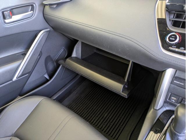 カローラクロス ハイブリッド Z 4WD・純正ナビ・全方位モニター・ETC・前後ドライブレコーダー・パワーバックドア・デュアルエアコン・社外ドリンクホルダー・純正アルミホイール・アダプティブクルーズコントロール(57枚目)