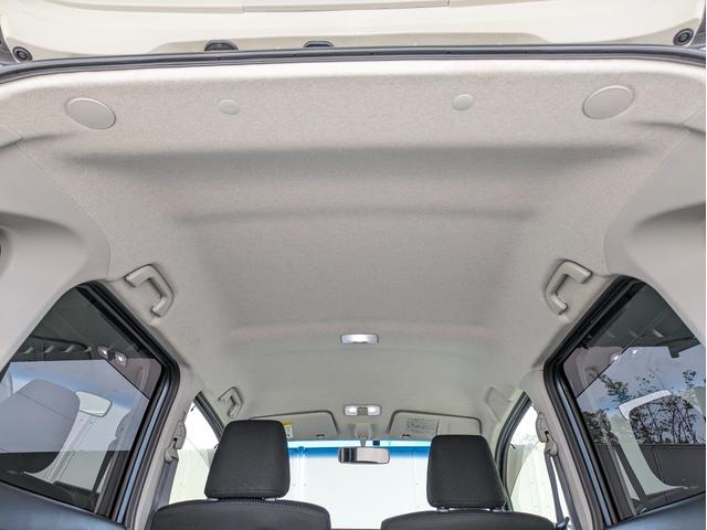 【室内天井】大きなシミや破れなどは、ございません。