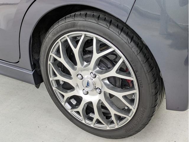 キーパーコーティングを始め、いくつかのコーティングをご用意。長くきれいな状態でお乗りいただくためにもご購入時にはコーティングの施工もご検討ください♪