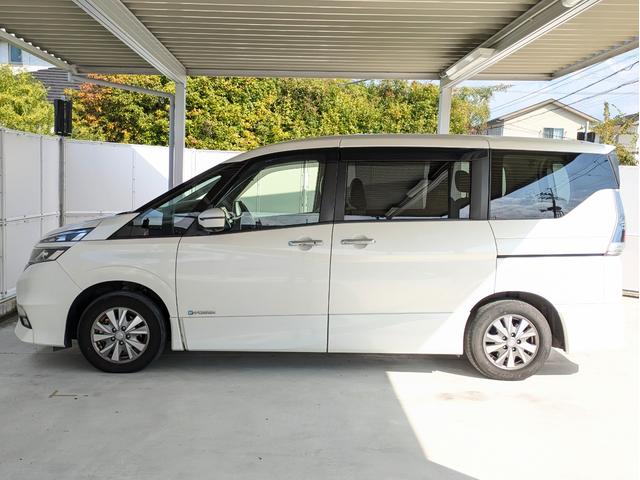 セレナ ｅ－パワー　ハイウェイスターＶ　９インチナビ・全方位モニター・ＥＴＣ・デジタルインナーミラー・プロパイロット・前方ドライブレコーダー・ハンドルヒーター・運転席＆助手席シートヒーター・純正アルミホイール（5枚目）