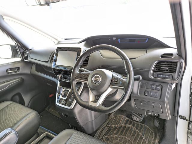 セレナ ｅ－パワー　ハイウェイスターＶ　９インチナビ・全方位モニター・ＥＴＣ・デジタルインナーミラー・プロパイロット・前方ドライブレコーダー・ハンドルヒーター・運転席＆助手席シートヒーター・純正アルミホイール（15枚目）