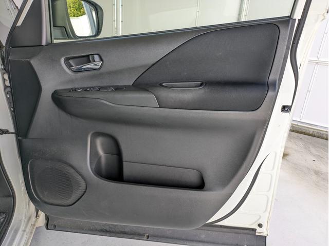 セレナ ｅ－パワー　ハイウェイスターＶ　９インチナビ・全方位モニター・ＥＴＣ・デジタルインナーミラー・プロパイロット・前方ドライブレコーダー・ハンドルヒーター・運転席＆助手席シートヒーター・純正アルミホイール（44枚目）