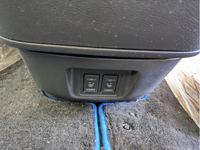 セレナ ｅ－パワー　ハイウェイスターＶ　９インチナビ・全方位モニター・ＥＴＣ・デジタルインナーミラー・プロパイロット・前方ドライブレコーダー・ハンドルヒーター・運転席＆助手席シートヒーター・純正アルミホイール（58枚目）